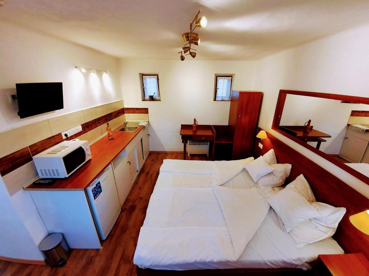 Kis-tisza és Horgásztanya Appartement *